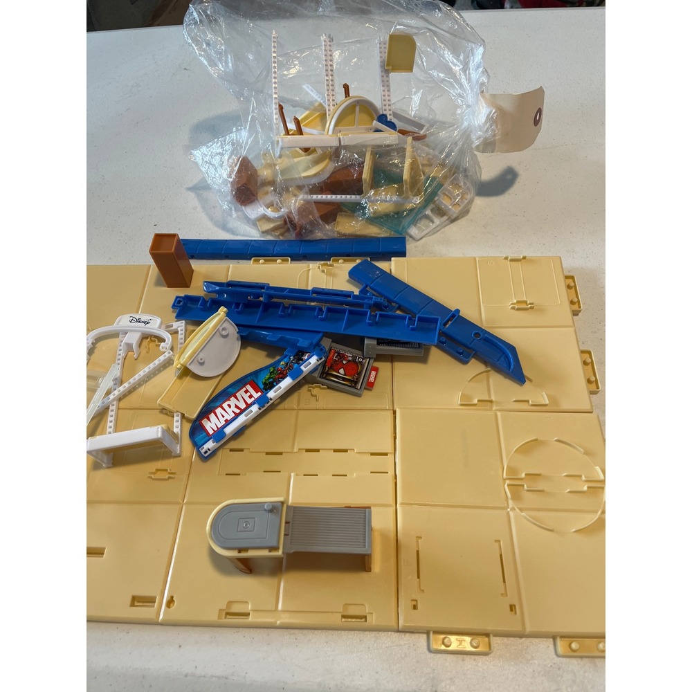 Zuru Mini Brands Disney Store Playset Replacement Parts Marvel Signage Lot